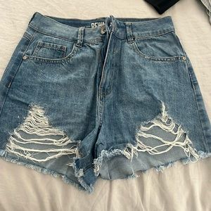High waisted ripped jeans